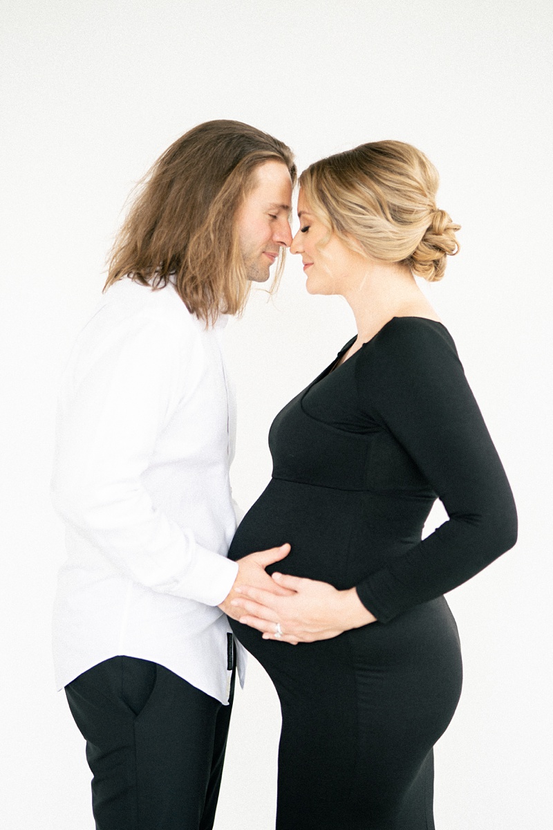 Five Reasons to Take Maternity Photos