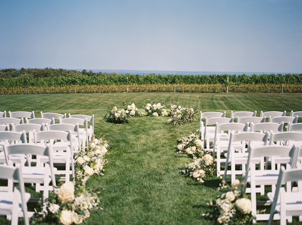 Summer Wedding at Verterra Winery